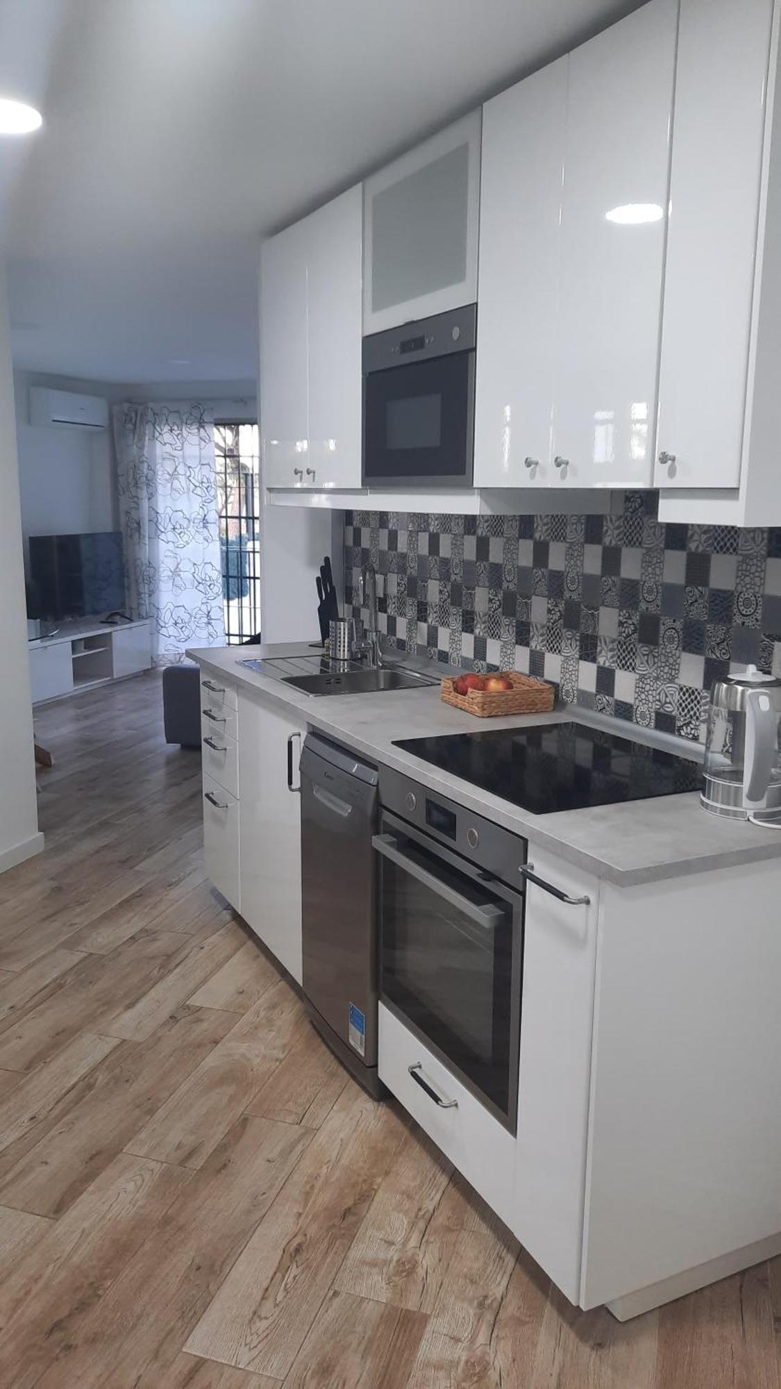 Feel At Home At Tamara Apartment - Two Steps To The Pool Torremolinos Exterior photo